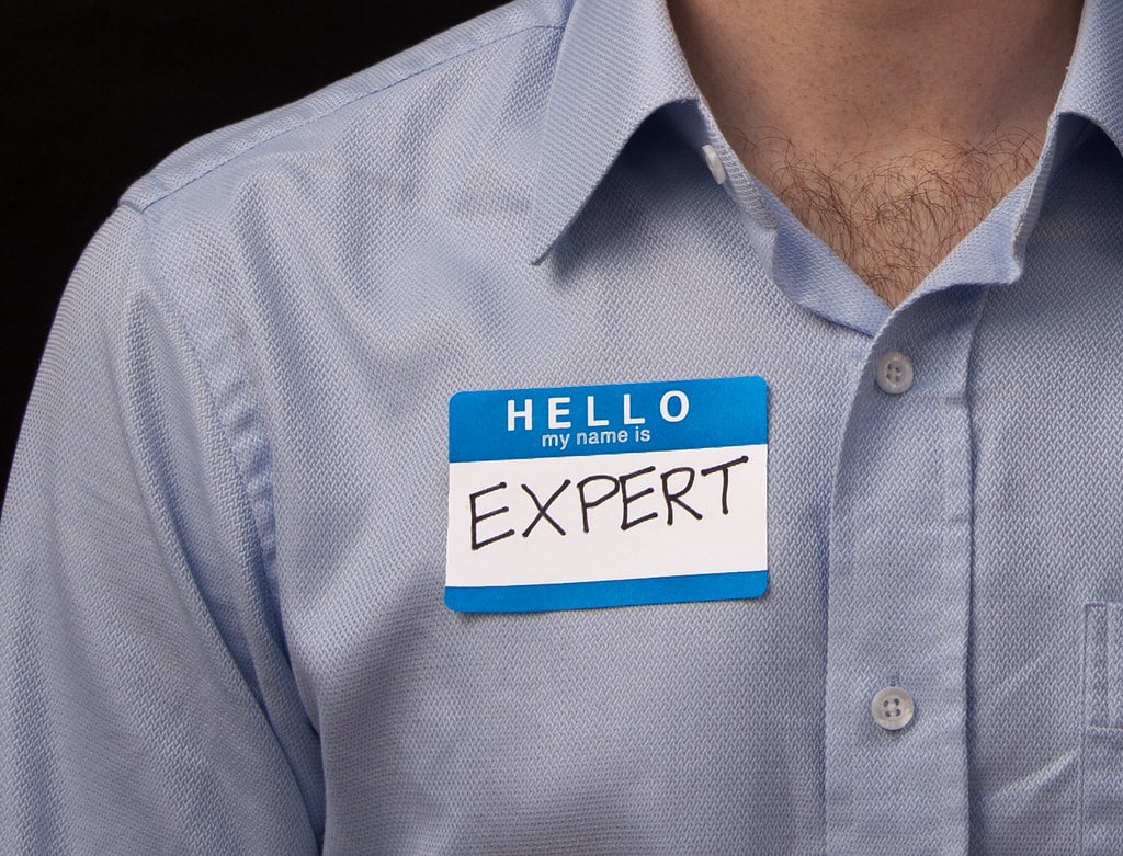 Experten Experteninterview: Definition, Leitfaden und Auswertung qualitativer ...