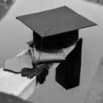 Studium, Wissenschaft & Beruf Doktorhut als Symbol für Studium, Wissenschaft und Hochschulabschluss