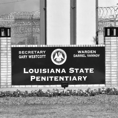 Eingangsschild des Louisiana State Penitentiary (Angola Prison) – Symbolbild zur Dokumentation The Farm: Angola, USA (1998).